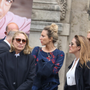 Muriel Robin - Hommage à Guy Bedos en l'église de Saint-Germain-des-Prés à Paris le 4 juin 2020.