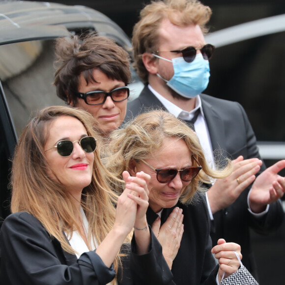 Muriel Robin - Hommage à Guy Bedos en l'église de Saint-Germain-des-Prés à Paris le 4 juin 2020.