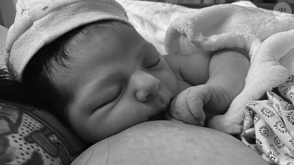 Cécilia Pascal annonce la naissance de son fils et dévoile des photos, le 6 novembre 2020