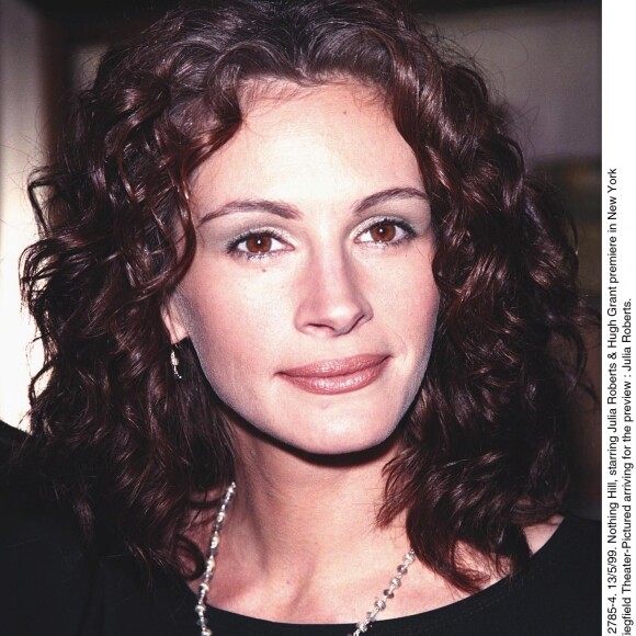 Julia Roberts à l'avant-première du film Coup de foudre à Notting Hill. New York, le 13 mai 1999.