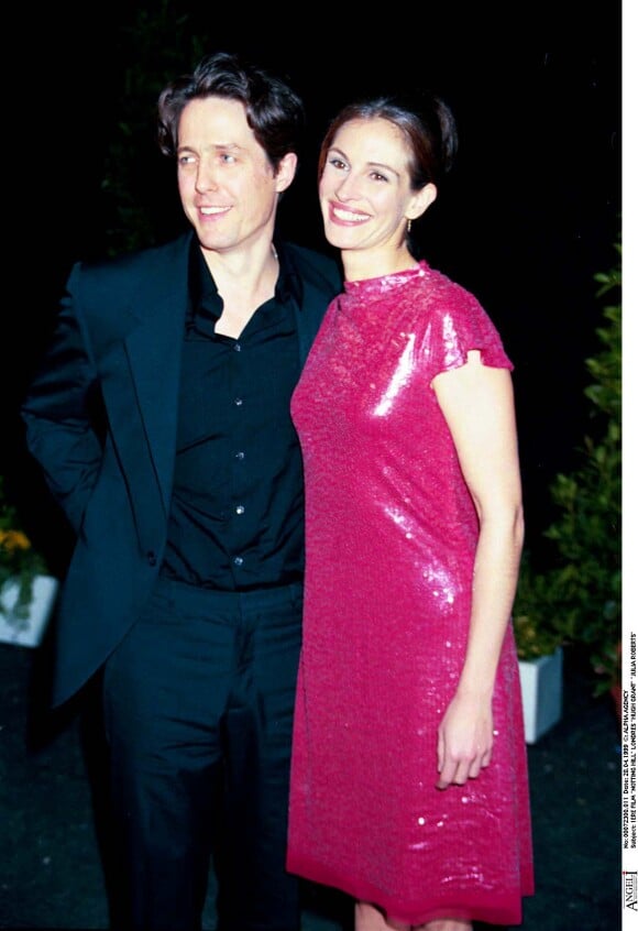 Julia Roberts et Hugh Grant à l'avant-première du film Coup de foudre à Notting Hill. Londres, le 28 avril 1999.