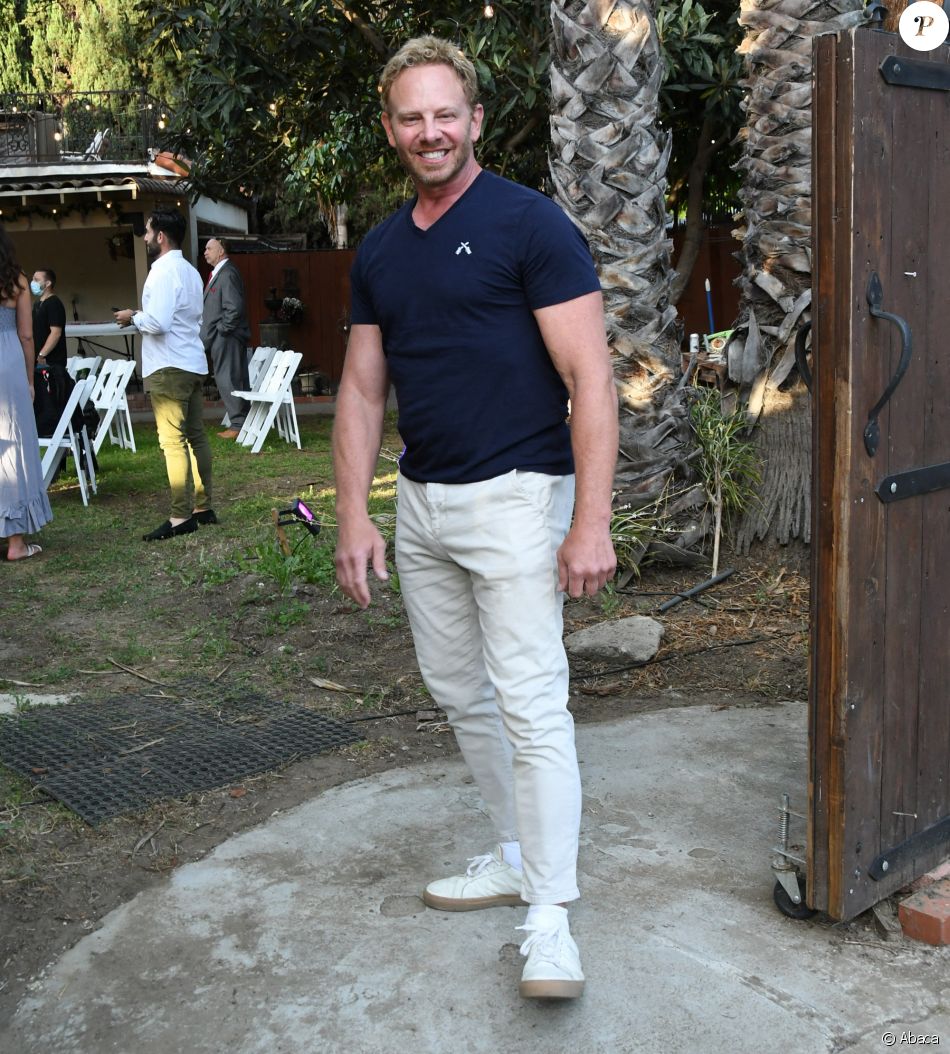 Ian Ziering assiste à l'avantpremière de la série Paparazzi XPosed à Studio City. Los Angeles
