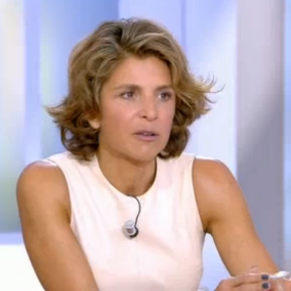 Anne Nivat évoque le départ de Jean-Jacques Bourdin dans la matinale de RMC - C à vous, 17 juin 2020, France 5