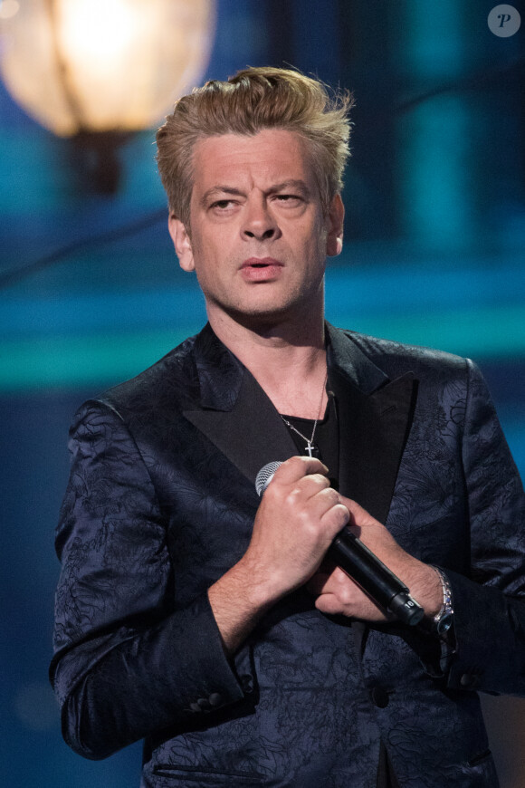 Exclusif - Benjamin Biolay - Enregistrement de l'émission "La chanson de l'année" dans les jardins du Palais Royal à Paris. Le 11 juin 2020. ©Cyril Moreau / Bestimage