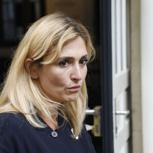 Julie Gayet (Ambassadrice de la Fondation des femmes) lors de la présentation de la Cité Audacieuse avant l'inauguration du 5 mars, à Paris, France, le 3 mars 2020. ©Marc Ausset-Lacroix/Bestimage