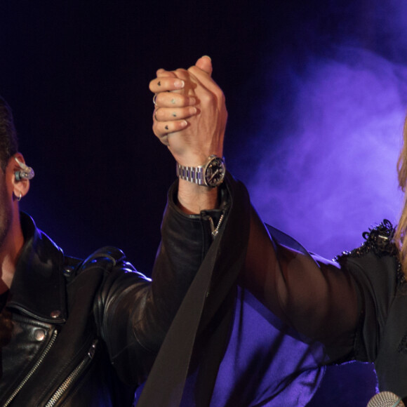 Hélène Ségara en concert à la Fête du Kiosque à Croix dans le nord de la France, où elle a terminé en duo avec Jean-Baptiste Guégan, la voix de Johnny Hallyday. Le 13 septembre 2019.