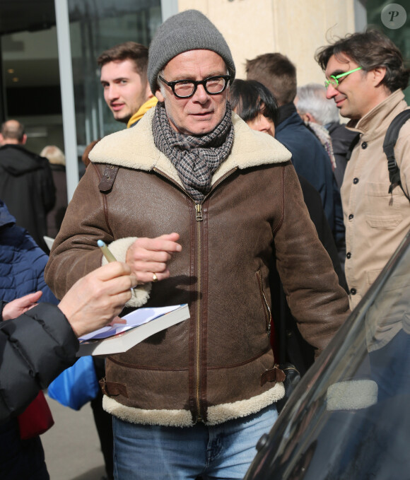 Exclusif - Franck Dubosc à la sortie des studios de radio RTL à Paris. Le 19 février 2020 © Panoramic / Bestimage