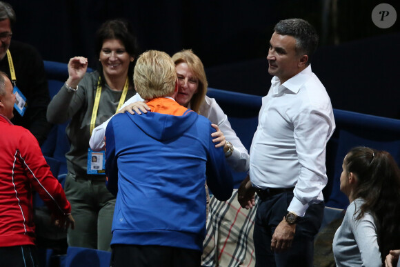 Boris Becker et les parents de Novak Djokovic - People assistent à la finale de l'Open Masters 1000 de Tennis Paris Bercy à Paris le 2 novembre 2014.