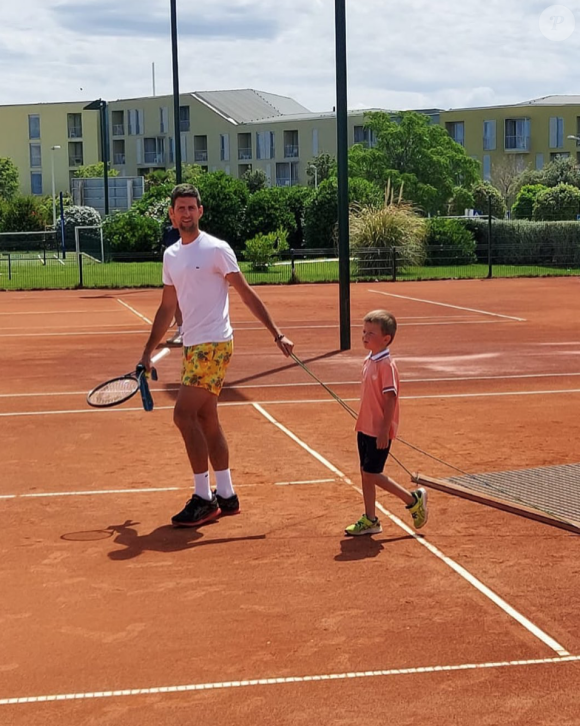 Novak Djokovic et son fils Stefan. Juin 2020.