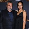 Luc Besson et sa fille Thalia Besson à la première du film "Unbroken" à Hollywood, le 15 décembre 2014.