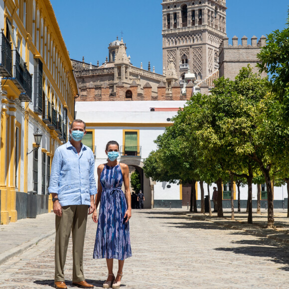 Le roi Felipe VI et la reine Letizia d'Espagne en visite à Séville, le 29 juin 2020.