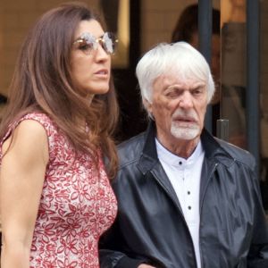 Exclusif - Bernie Ecclestone et sa femme Fabiana Flosi sont allés faire du shopping dans le magasin 'Lululemon' à Londres.