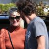 Laeticia Hallyday est allée déjeuner au restaurant MTN Venice avec sa mère Françoise Thibaut, son compagnon Pascal Balland et sa fille Mathilde à Los Angeles, le 19 octobre 2019.