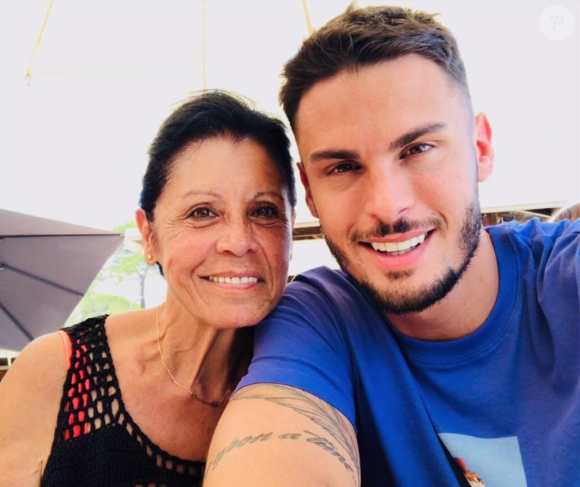 Baptiste Giabiconi et sa mère. Août 2018.