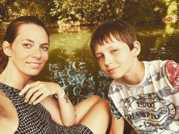Davina Vigné avec son fils, le 27 mai 2020, sur Instagram