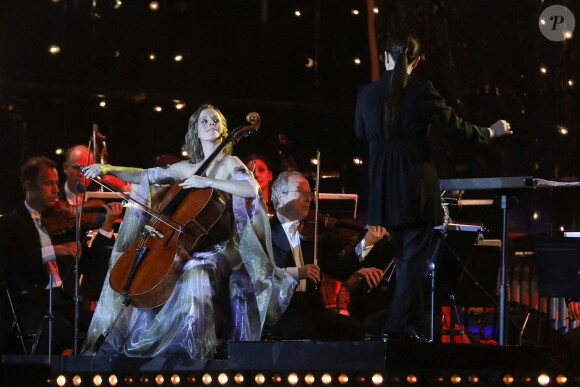 Exclusif - Sol Gabetta (violoncelliste) - Le concert de Paris 2020 pour la Fête Nationale à Paris, le 14 juillet 2020. © Veeren Ramsamy / Stephane Lemouton / Bestimage
