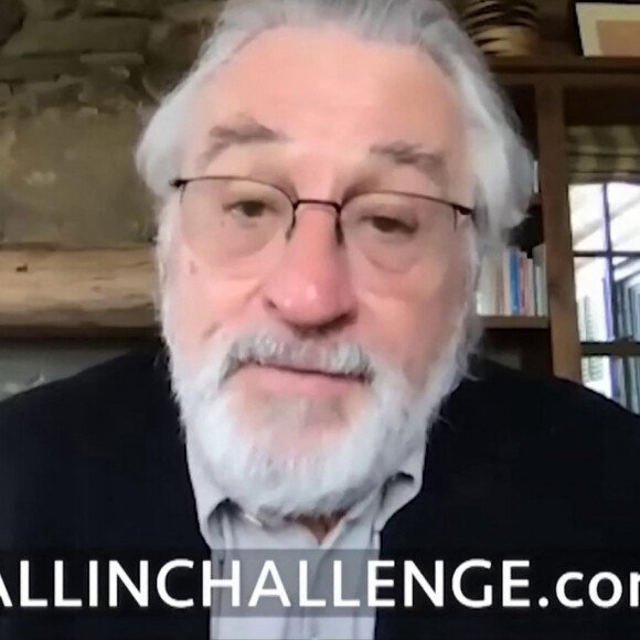 Robert de Niro et Leonardo diCaprio appellent au don dans une vidéo relayée par Ellen DeGeneres sur la chaîne "Ellentube" pour venir en aide aux Américains pendant l'épidémie de coronavirus (Covid-19), le 15 avril 2020.