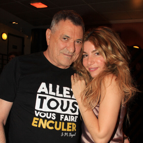 Exclusif - Jean-Marie Bigard et sa femme Lola Marois-Bigard après le spectacle "Il Etait Une Fois Jean-Marie Bigard" à L'Olympia de Paris, France, le 27 février 2020. © Philippe Baldini/Bestimage