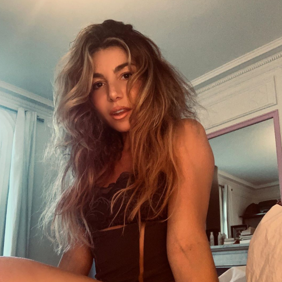 Lola Marois sexy sur Instagram - 7 juin 2020