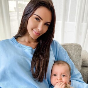Nabilla Benattia avec son fils Milann, le 14 mai 2020, sur Instagram