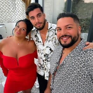 Sarah Fraisou avec son compagnon Ahmed et son frère Billel, le 28 juin 2020, sur Instagram