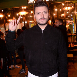 Kev Adams - Inauguration du nouveau restaurant de fast food healthy de K. Adams, le "Jak Healthy" au 24 rue de Rivoli dans le 4ème arrondissement à Paris, le 15 octobre 2019.© Rachid Bellak/Bestimage