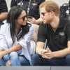 Première apparition officielle du prince Harry et sa compagne Meghan Markle dans les tribunes de la finale de tennis des Invictus Games à Toronto, Ontario, Canada, le 25 septembre 2017.