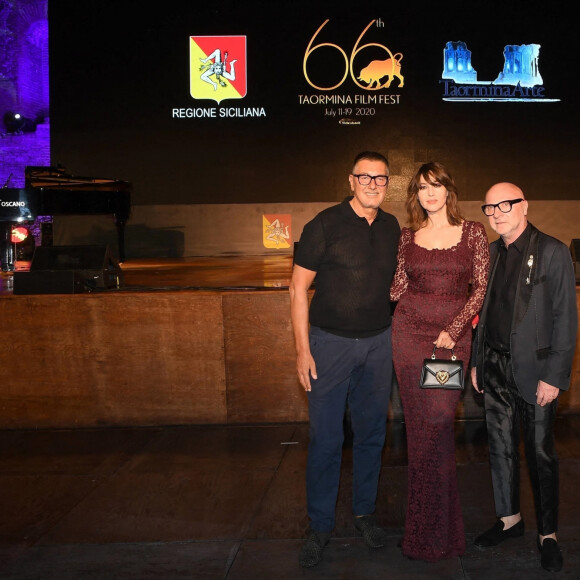 Monica Bellucci assiste à la projection du film "Devotion" consacré aux créateurs Domenico Dolce et Stefano Gabbana, lors du 66e Festival de Taormina. Taormina, le 18 juillet 2020.