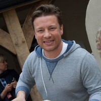 Jamie Oliver donne des conseils diététiques et se fait traiter de "gros"
