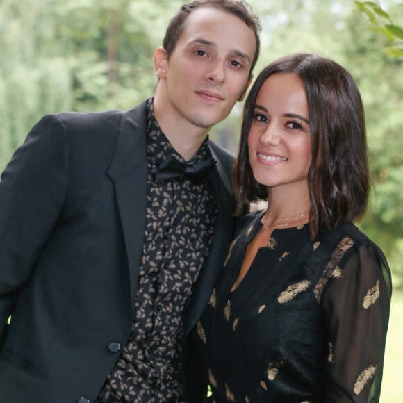 Exclusif - Alizée et son mari Grégoire Lyonnet - Mariage de Katrina Patchett et Valentin D'Hoore vendredi à 14 h à la mairie de Linselles dans les Hauts-de-France suivi d'une cérémonie civile d'échange d'anneaux, dont le maître de cérémonie était Maxime Dereymez, dans l'orangerie du château du Biez à Pecq en Belgique le 1er septembre 2017. © Philippe Doignon/Bestimage 