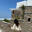 Tina Kunakey en vacances sur l'île de Mykonos, en Grèce. Août 2020.