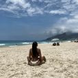 La belle Tina Kunakey à la plage au Brésil. Instagram, décembre 2019.