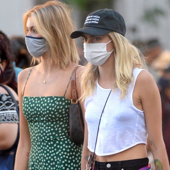 Kaia Gerber, Cara Delevingne et Margaret Qualley ont participé au Black Lives Matter Rally à Los Angeles pendant l'épidémie de coronavirus (Covid-19), le 15 juillet 2020