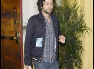 Adrian Grenier : Ni brune ni blonde à l'horizon, le beau brun passe sa soirée... tout seul !