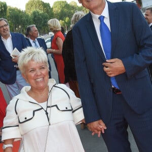 Mimie Mathy et son mari Benoist Gérard - Soirée du 90ème anniversaire de Line Renaud sur le Bateau Potel et Chabot "Pavillon Seine" à Paris le 2 juillet 2018. © Coadic Guirec/Bestimage