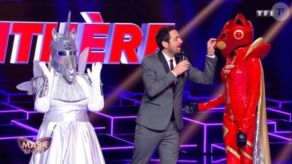 Portrait et performance de la Licorne, personnage de "Mask Singer" sur TF1.