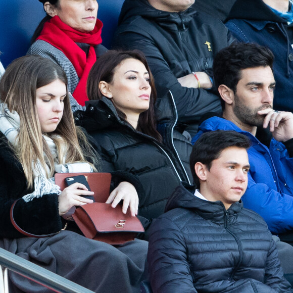 Rachel Legrain-Trapani, enceinte, (Miss France 2007) et son compagnon Valentin Leonard dans les tribunes lors du match de Ligue 1 "PSG - Dijon (4-0)" au Parc des Princes, le 29 février 2020. © Cyril Moreau/Bestimage