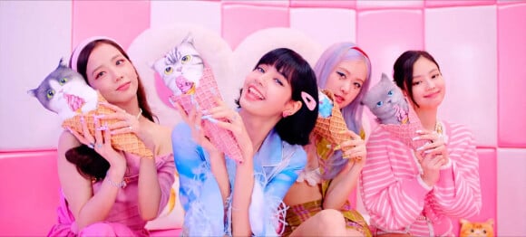 Lisa, Jennie, Rosé et Jisoo du groupe Blackpink dans le clip de la chanson "Ice Cream". Los Angeles, le 28 août 2020.