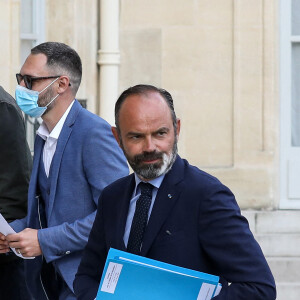 Le premier ministre Edouard Philippe - Le président français reçoit les membres de la Convention des citoyens sur le climat (CCC) pour discuter des propositions environnementales au Palais de l'Elysée à Paris, France, 29 juin 2020. © Stéphane Lemouton / Bestimage