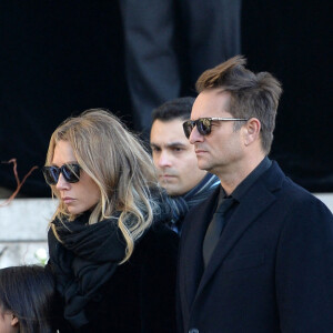 Laeticia Hallyday et ses filles Joy et Jade, Laura Smet, David Hallyday - Arrivées des personnalités en l'église de La Madeleine pour les obsèques de Johnny Hallyday à Paris le 8 decembre 2017. © Veeren/Bestimage 