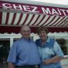 Le restaurant de Maïté "Chez Maïté" à Rion des Landes en liquidation judiciaire vient de fermer fin avril 2015. Sur les photos en compagnie de son mari et aussi avec ses petits-enfants en mai 2003.