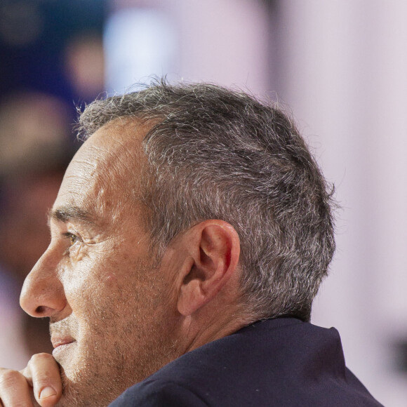 Exclusif - Elie Semoun - Enregistrement de l'émission Clique spéciale César 2020 en direct sur Canal Plus, présentée par M. Achour à Issy-les-Moulineaux le 28 février 2020. © Jack Tribeca/Bestimage 