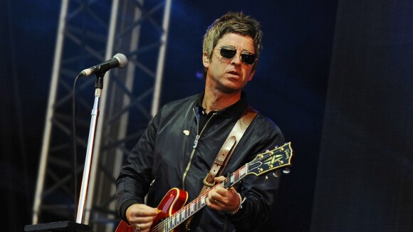Noel Gallagher (Oasis) : Le chanteur refuse le port du masque contre le Covid-19