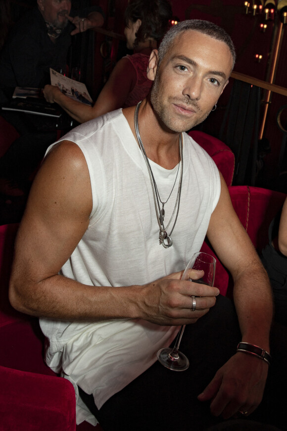 Maxime Dereymez assiste à la soirée de lancement du "Le Petit Echo de l'Art et de la Mode", en soutien à l'association TED (maladies de la Thyroïde) au Roxie à Paris. Le 16 septembre 2020 © Jack Tribeca / Bestimage