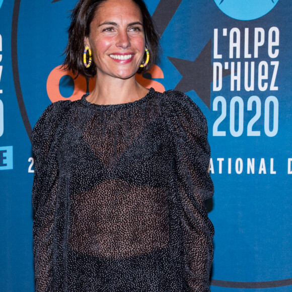 Alessandra Sublet en photocall lors du 23ème festival international du film de comédie de l'Alpe d'Huez, le 18 janvier 2020. © Cyril Moreau/Bestimage