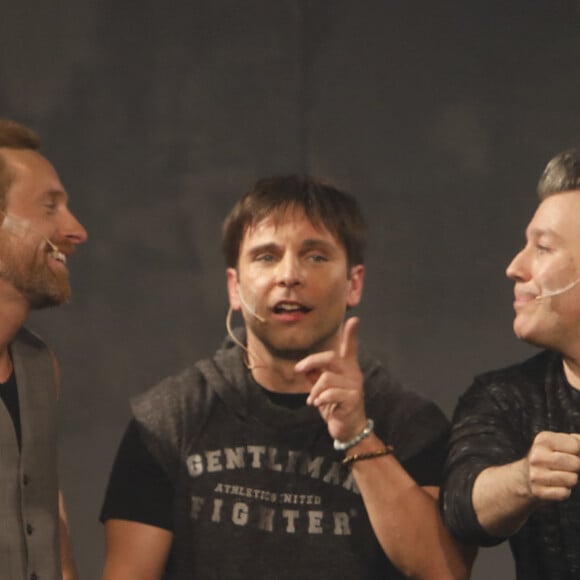 Chris Keller (GSquad), Allan Theo, Frank Delay (2be3) - Les artistes de la pièce de théâtre "Boys Band Forever" sur la scène de l'Apollo Théâtre à Paris. Le 23 mars 2018 © Marc Ausset-Lacroix / Bestimage