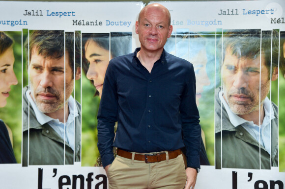 Le réalisateur Raphaël Jacoulot lors de l'avant-première du film "L'enfant rêvé" au cinéma UGC Les Halles à Paris le 1er octobre 2020.  