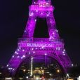 Lancement d'Octobre Rose avec l'illumination en rose de la Tour Eiffel à Paris. Le 1er octobre 2020. © Coadic Guirec / Bestimage