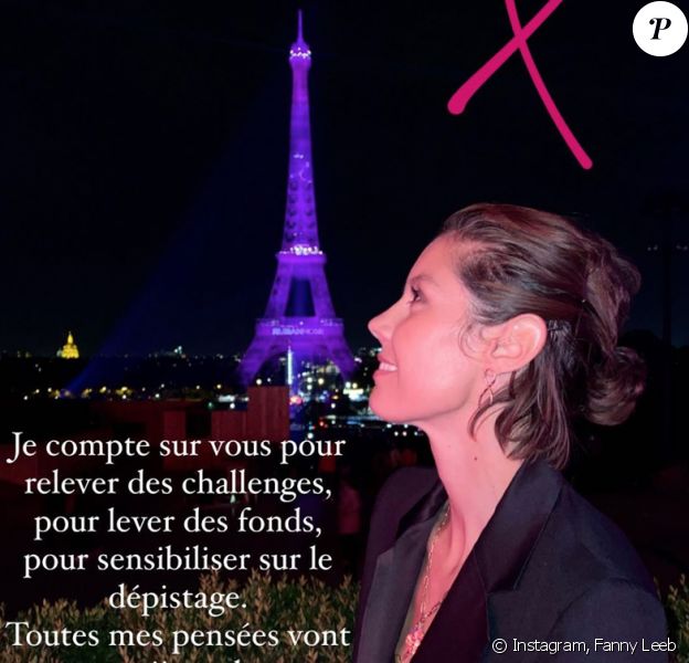 Fanny Leeb assiste à l'illumination en rose de la Tour Eiffel à Paris pour fêter le coup d'envoi d'Octobre Rose.