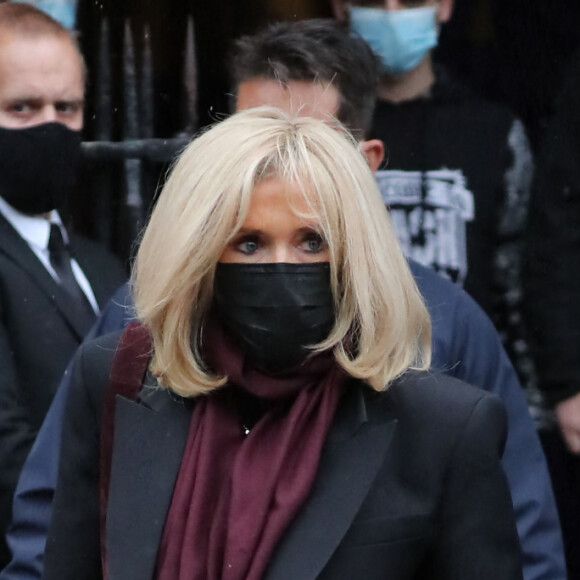 Brigitte Macron - Sorties des obsèques de Juliette Gréco en l'église Saint-Germain-des-Prés. Le 5 octobre 2020 © Jacovides-Moreau / Bestimage 